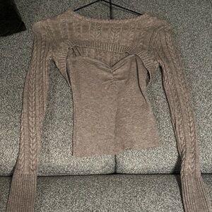 Elegant Brown purpleish Cable Knit Sweater